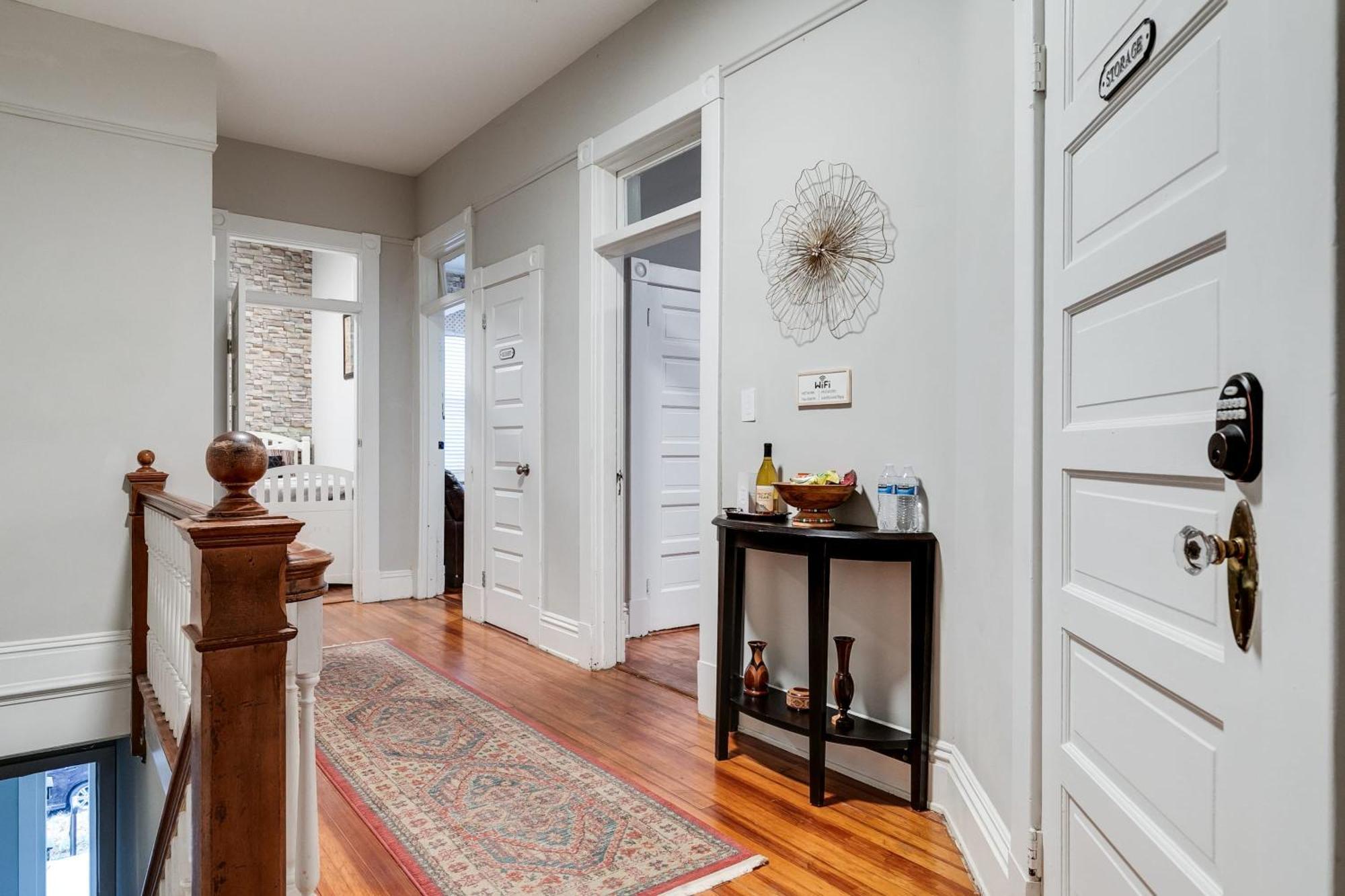 E2 Centrally Located In Carytown Fully Fenced Appartement *